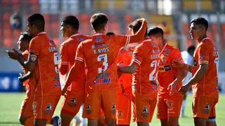 Cobreloa derribó a Santa Cruz y se afianzó en el segundo puesto de la Primera B