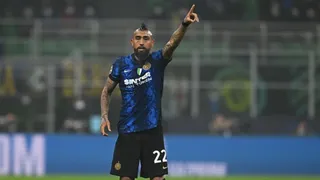 Líder en recuperaciones, duelos ganados y quites: El buen partido de Arturo Vidal ante Liverpool