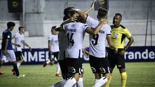 Colo Colo debutó con goleada sobre Jorge Wilstermann en la Copa Libertadores sub 20