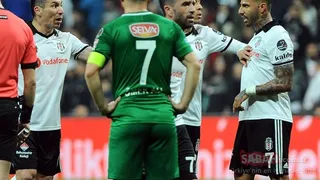 Gary Medel increpó y golpeó a Ricardo Quaresma en el triunfo de Besiktas