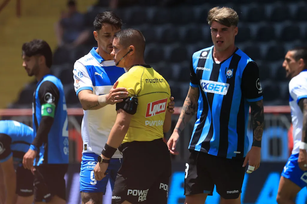 Zampedri se ganó una amarilla en Talcahuano que lo dejaría fuera de la última fecha/ © Eduardo Fortes-Photosport
