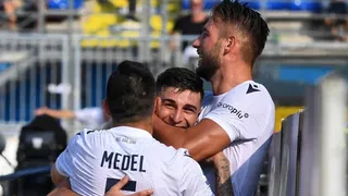 Gary Medel y sus compañeros visitaron a Sinisa Mihajlovic luego del triunfo de Bologna