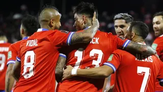 Erick Pulgar apareció otra vez en las alturas y anotó el 2-0 de la Roja sobre Venezuela
