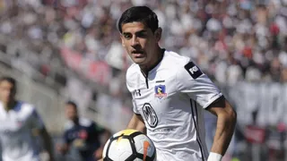 El “almirante” se queda: Julio Barroso renovó su contrato con Colo Colo