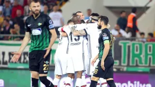 Gary Medel fue titular en Besiktas que alcanzó la cima de la liga turca