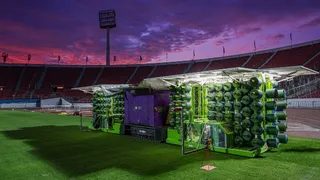 Comenzó la instalación de pasto híbrido en el Nacional: Con la misma tecnología de estadios de Barcelona y Liverpool