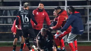 Diego Coelho firmó la remontada ante la UC y desató la alegría en Curicó