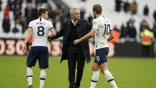 West Ham de Manuel Pellegrini cayó ante Tottenham en el debut de José Mourinho