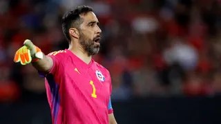 Roberto Rojas: El DT de la selección no puede exponer a un jugador como Claudio Bravo