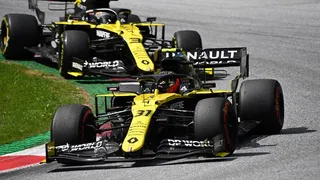 Lewis Hamilton celebró por primera vez en la temporada tras ganar accidentada carrera en Estiria