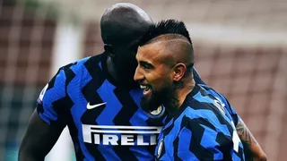 ¡Gran cabezazo! Arturo Vidal cumplió con la “ley del ex” y puso en ventaja a Inter sobre Juventus