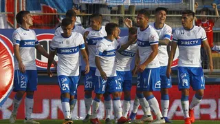 U. Católica busca firmar su paso a cuartos de final ante Santiago Morning