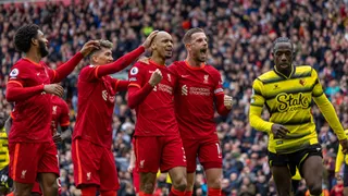 Liverpool batió a Watford y le pisa los talones al puntero Manchester City