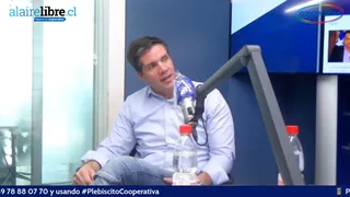 Clark: Si tuviéramos una casa propia, los problemas para organizar los partidos no estarían