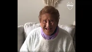 ¡Emotivo! Mamás de futbolistas dieron la formación de Palestino contra Antofagasta