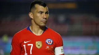 Gary Medel se rebajará el sueldo para poder firmar con Bologna