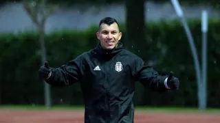 Gary Medel y Enzo Roco ya trabajan en la pretemporada de Besiktas