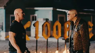 Stone Cold fue el gran protagonista en “¿Quién tu eres?”, el nuevo clip musical de Bad Bunny