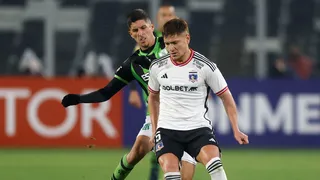 Colo Colo se desahogó con derechazo de Leonardo Gil ante América MG