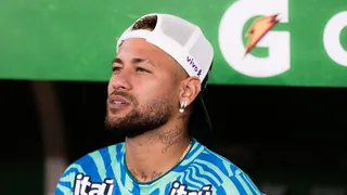 ¿Se acaba el sueño?: Neymar con un pie afuera del debut de Brasil en el Mundial