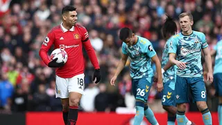 Manchester United aguantó con uno menos y empató ante Southampton