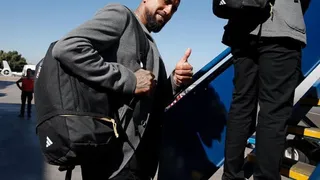 “Estilo Cacique”: La vestimenta que usó Colo Colo para emprender rumbo a Río de Janeiro