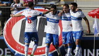 Resumen: U. Católica sigue firme en la punta y la U es colista del campeonato