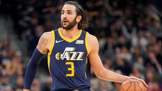 Ricky Rubio lideró la victoria de Utah Jazz sobre San Antonio Spurs en la NBA