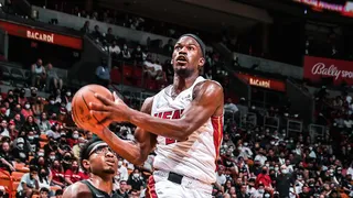 Jimmy Butler lideró con un doble-doble la sólida victoria de Miami Heat sobre Orlando Magic