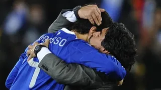 Defensor argentino Nicolás Burdisso anunció su retiro a los 37 años