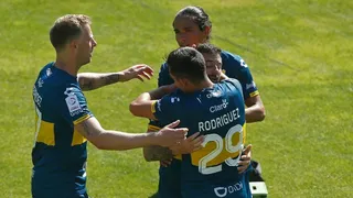 Everton se instaló en zona de Sudamericana y hundió en la tabla ponderada a Iquique