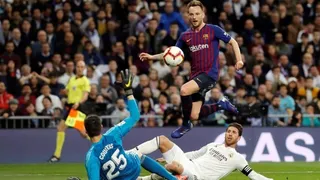 Ivan Rakitic inventó una genialidad para abrir la cuenta de Barcelona sobre Real Madrid
