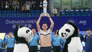 Gira Asiática vs Copa Davis: los números de Alejandro Tabilo tras bajarse ante Luxemburgo