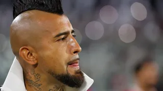 Arturo Vidal reaccionó con tristeza al fallecimiento de los dos hinchas de Colo Colo