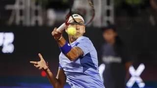 Alejandro Tabilo logró ajustado triunfo y avanzó a cuartos de final en Italia