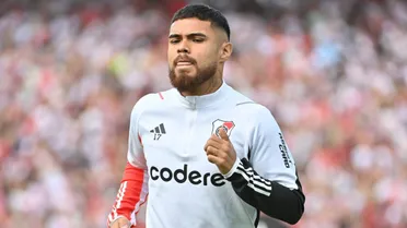 “Jugando solo”: Paulo Díaz se llenó de elogios a pesar de la caída en el Superclásico