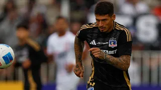 Alan Saldivia vuelve a tener una oportunidad para salir de Colo Colo: Oferta sobre la mesa