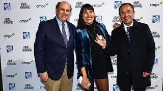 Universidad Católica realizó un homenaje a la nadadora Bárbara Hernández