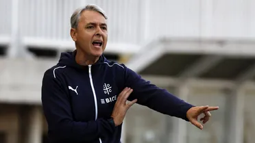 “Aplaudiendo de forma sarcástica”: Árbitro explicó la expulsión de Tiago Nunes ante San Luis