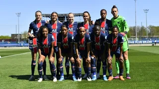 Tiane Endler mantuvo con vida a PSG ante FC Barcelona en la Champions