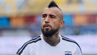 “Hay muchas cosas que no me gustan”: Vidal deja en suspenso su futuro en Colo Colo