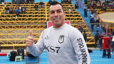 El escándalo en la Primera B que involucra a Esteban Paredes: Magallanes va por los tres puntos