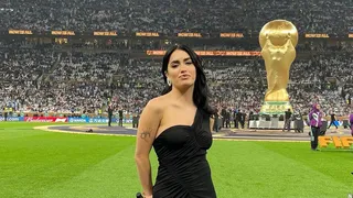 La broma de Lali Espósito por su presentación en Qatar: Pensé en cantar desnuda con la bandera