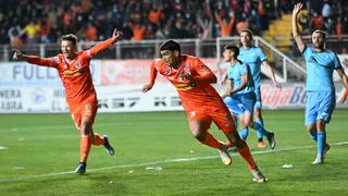 Cobreloa derribó a Deportes Iquique y se mantuvo al acecho de Magallanes en la Primera B