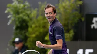 Daniil Medveded espera a Djokovic en las semifinales de Adelaida