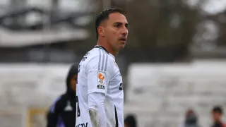 Colo Colo tiene listo su tercer refuerzo: el “9” que llega a pelearle el puesto a Correa