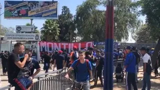 Hinchas de la U llegaron a manifestarse al CDA por la situación de Montillo