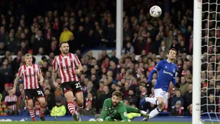 Everton avanzó en la Copa FA tras vencer a Lincoln City con un lujoso tanto de Bernard