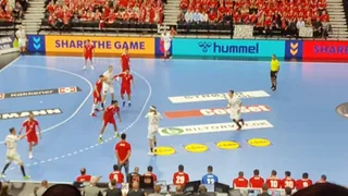 La Roja de balonmano sufrió una abultada derrota ante Dinamarca en su debut en el Mundial