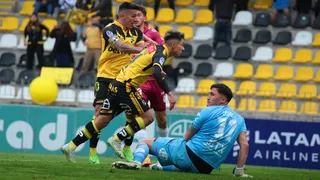 Coquimbo Unido sumó tres puntos vitales tras ganar el clásico ante Deportes La Serena